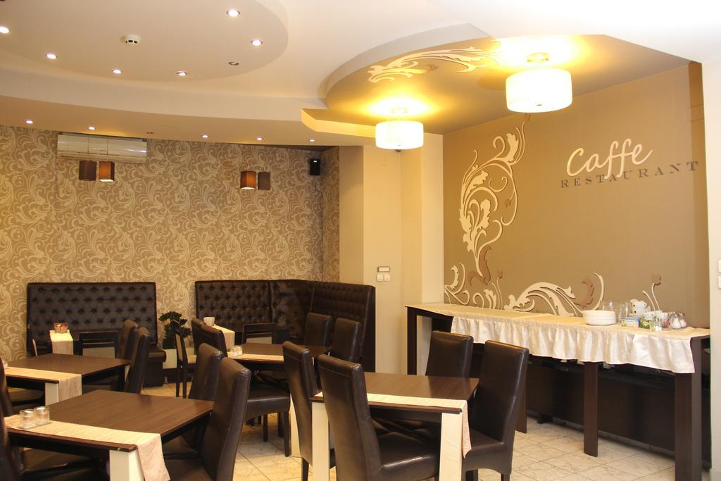 Garni Hotel Rile Men Ni Exterior foto